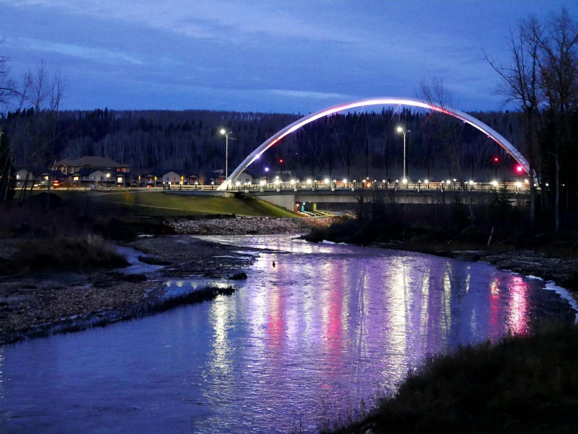 Top Floor Riverfront Condo With Stellar Sunsets! Fort Mcmurray Kültér fotó