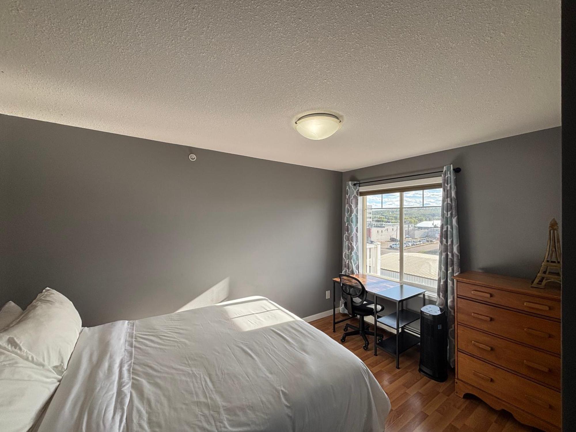 Top Floor Riverfront Condo With Stellar Sunsets! Fort Mcmurray Kültér fotó