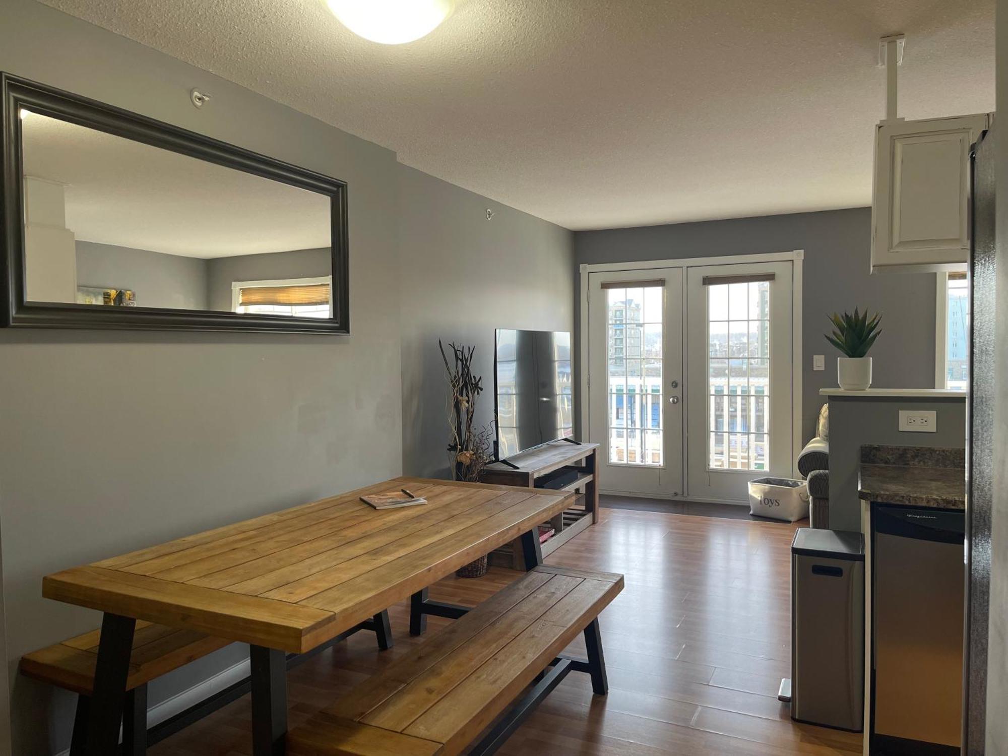 Top Floor Riverfront Condo With Stellar Sunsets! Fort Mcmurray Kültér fotó